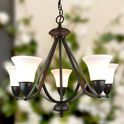 美式鄉(xiāng)村瑩瑩燈飾 KS 5頭吊燈——為家居增添溫馨與格調(diào)